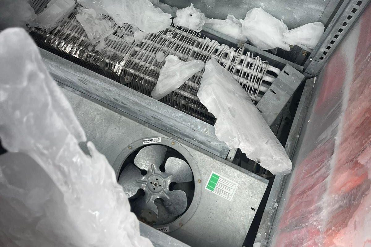Ice build-up on a cold storage evaporator caused by poor humidity control