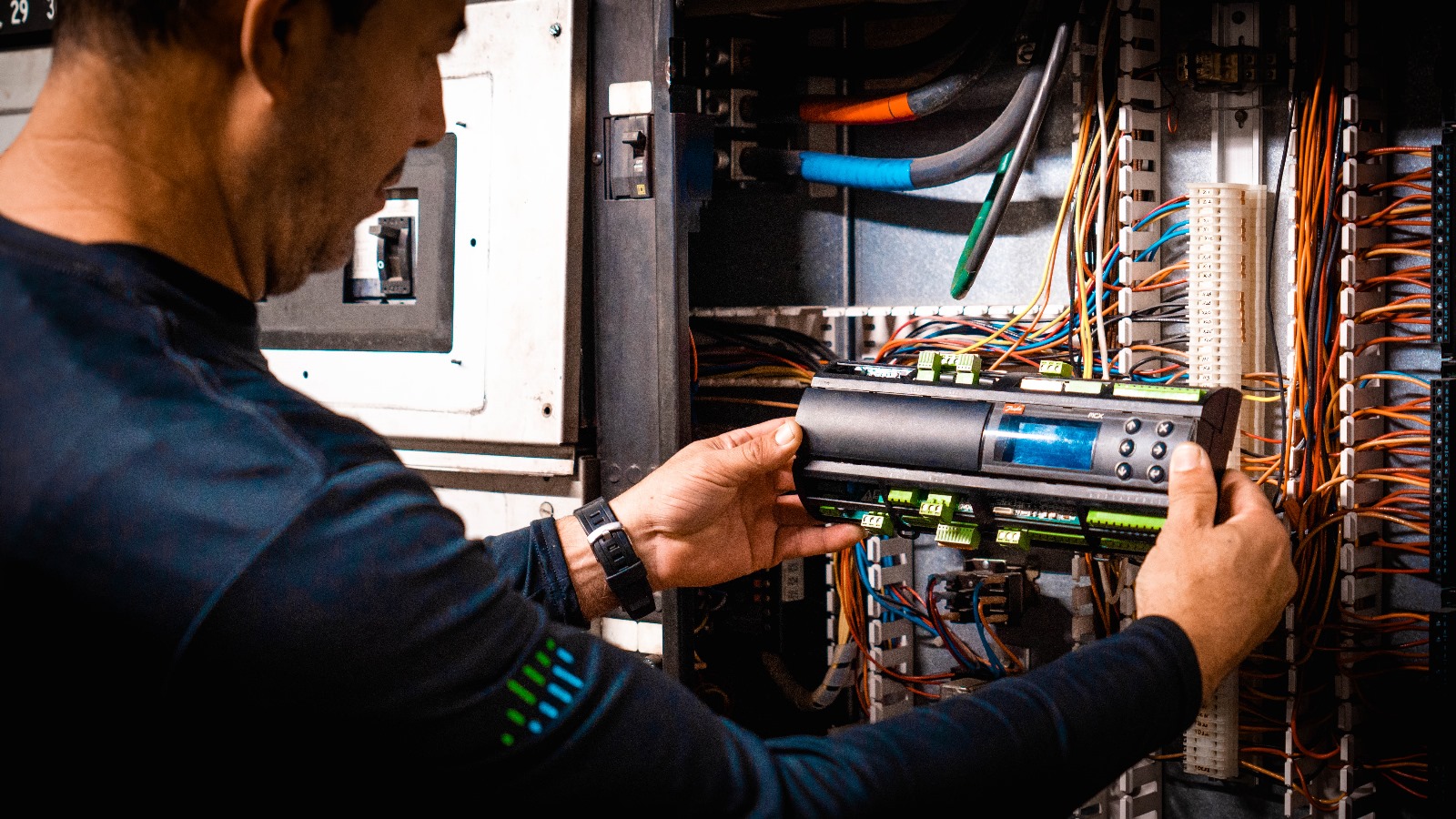 IoT technologies in walk-in coolers